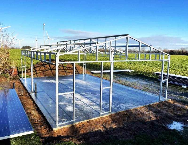 garaż z płyty warstwowej konstrukcja